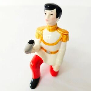 Disney‎ Japan Prince Charming Cinderella Glass Slipper Porcelain Figurine M1109